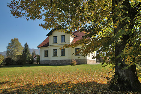 Außenansicht des Rosegger-Museums in Krieglach